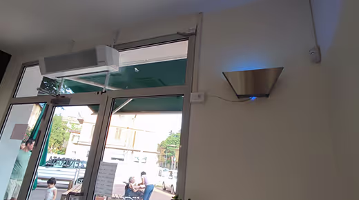 Barriere d'aria e lampade UV